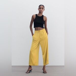 Zara- FLOWY PANTS S| MUSTARD
REF. 7102/170-